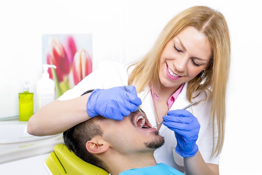 Best Cosmetic Dentistry Doctor in Vasundhara