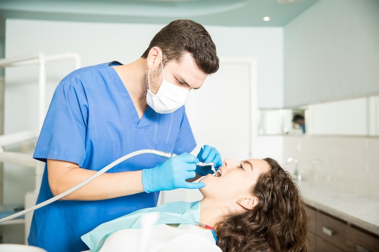 Best Teeth Scaling Services in Vasundhara