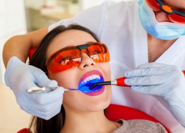 Best Dentist for Teeth Whitening in Sector 1, Vasundhara